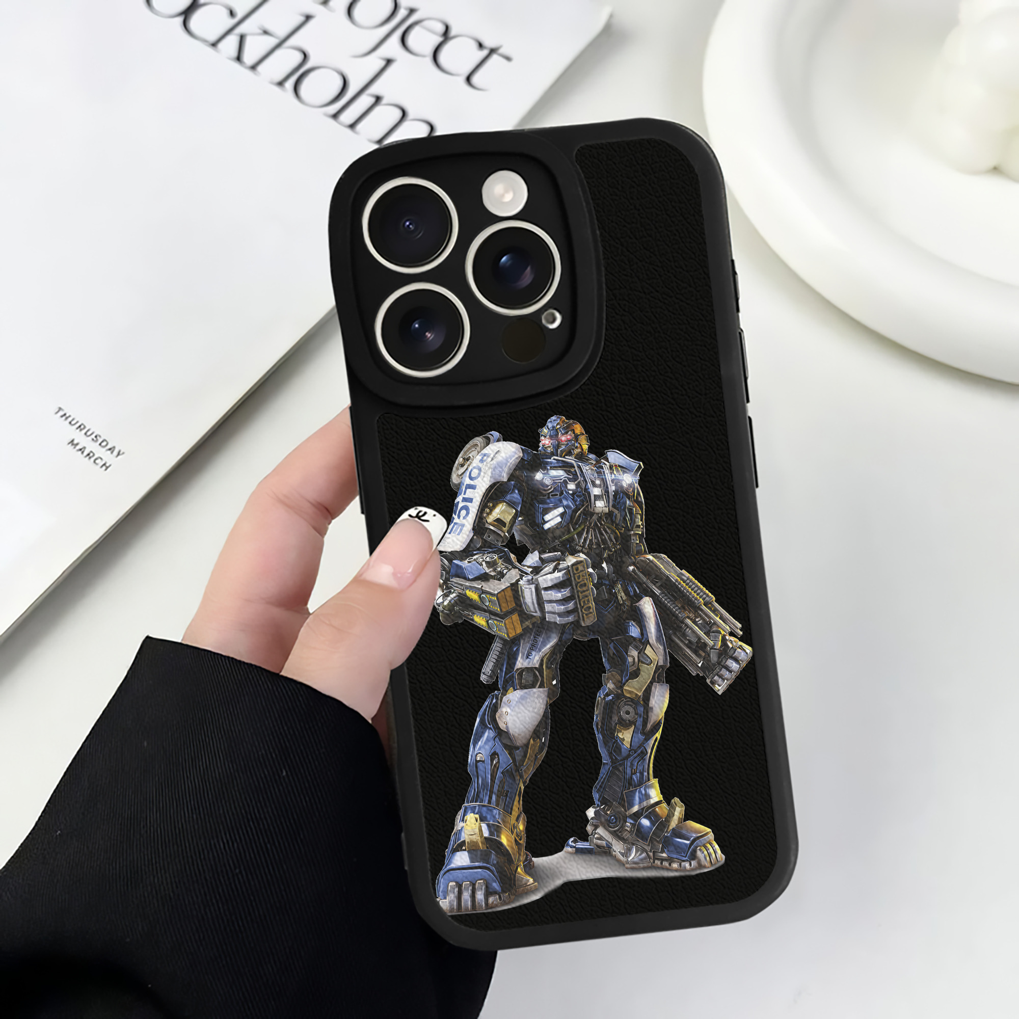 （画像用） Transformers トランスフォーマー 【iPhone 16シリーズ対応】シリコンスマホケース（レザー調） 材質：シリコン